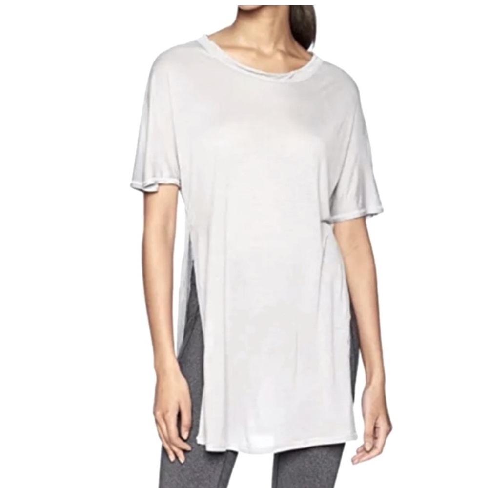 Alo Yoga Dreamer split side short sleeves white tunic T-shirt size medium